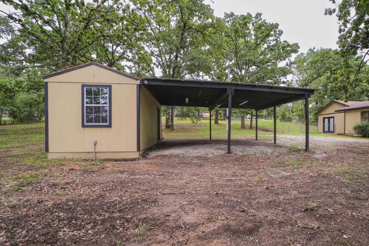 Modern Fairland Log Cabin With Lake Access! Exterior photo
